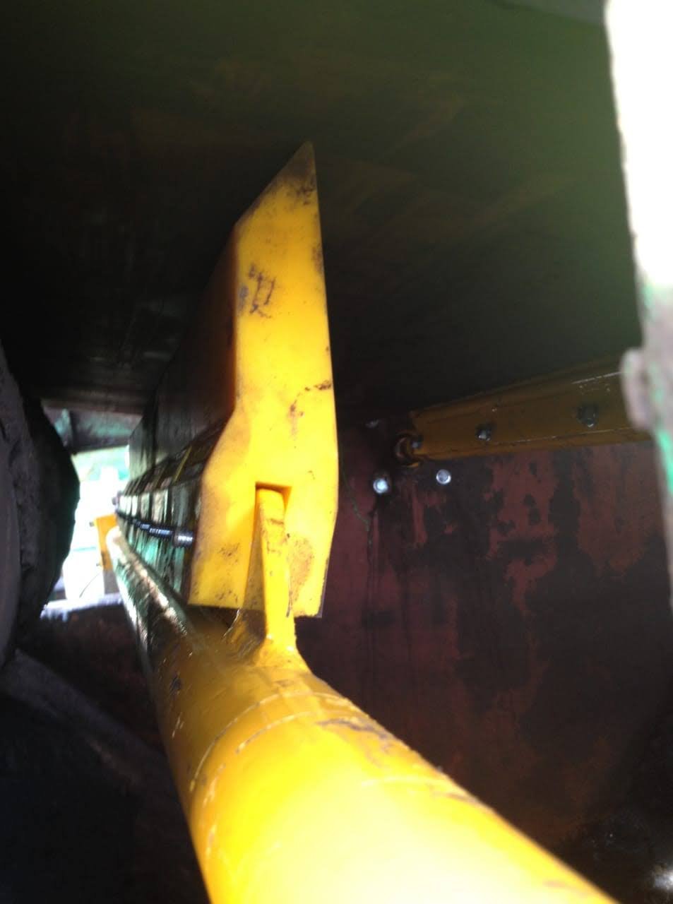 PERLENGKAPAN BELT CONVEYOR