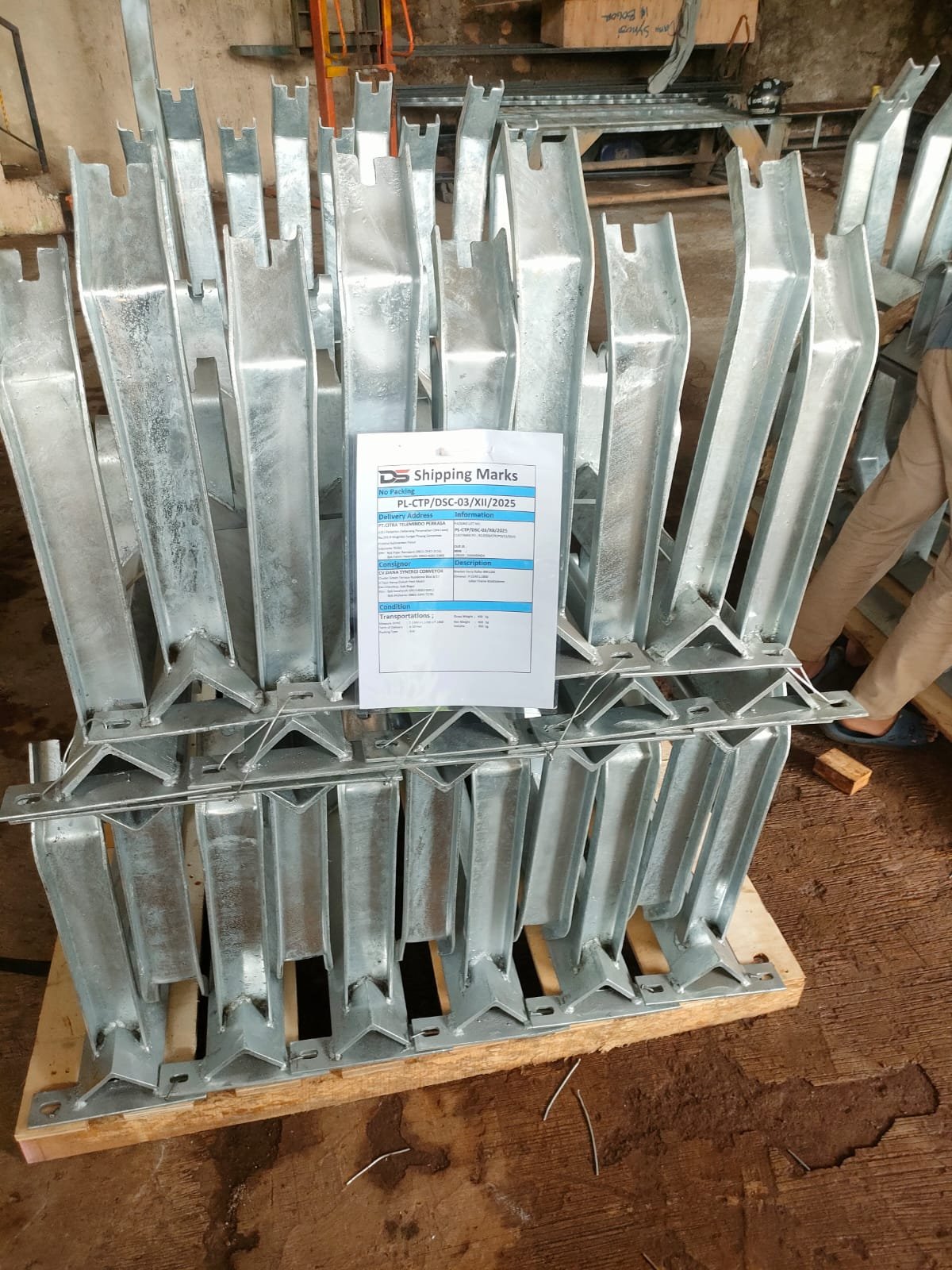 PERLENGKAPAN BELT CONVEYOR