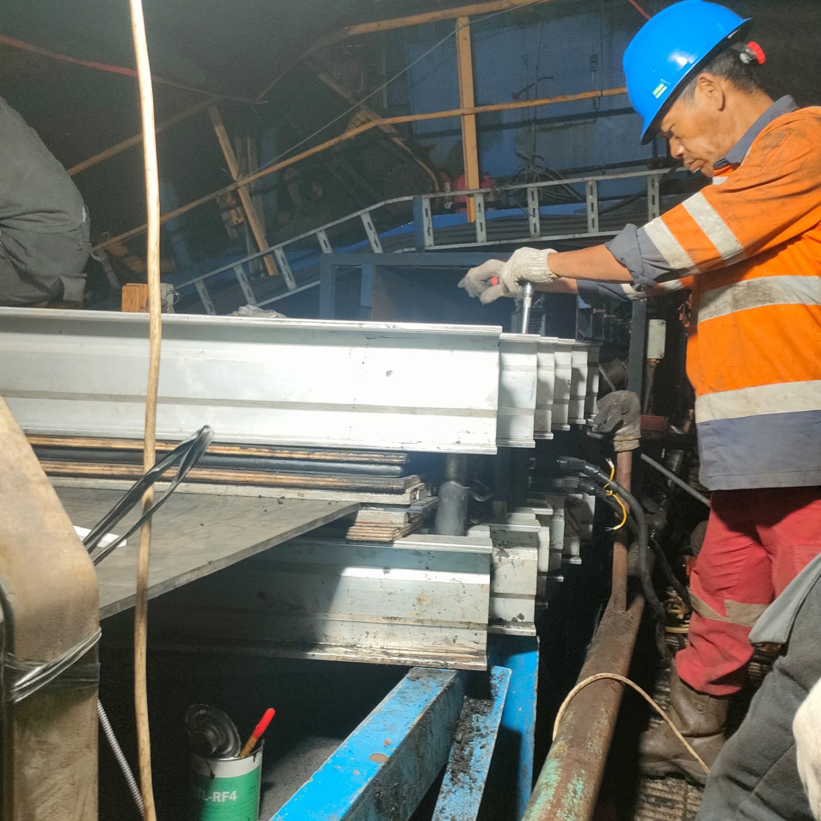 JASA HOT SPLICING.COLD SPLICING & LAGGING PULLEY